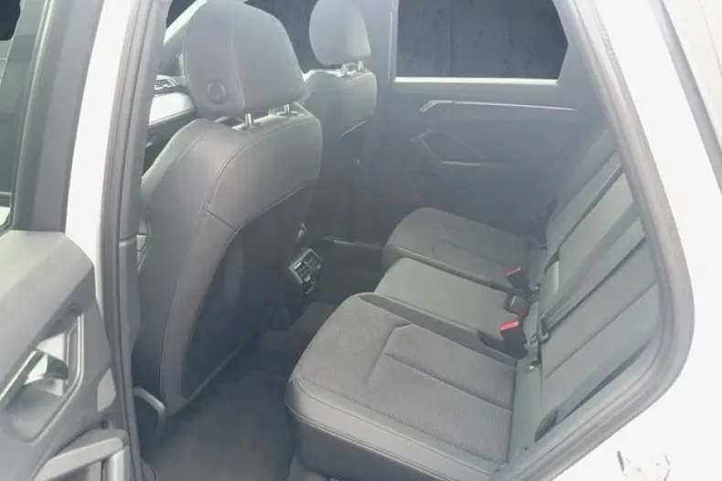 Audi Q3 din 2024 cu 14.100 km - oferta AUD141032 - foto 10