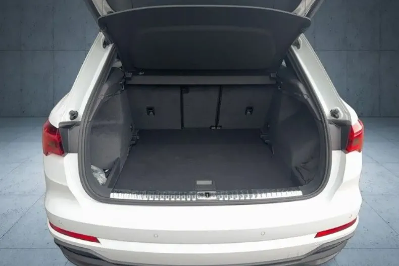 Audi Q3 din 2024 cu 14.100 km - oferta AUD141032 - foto 11