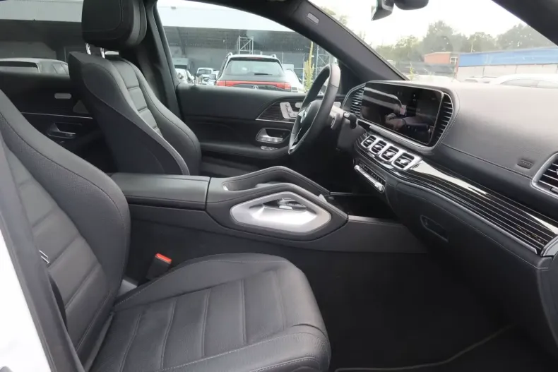 Mercedes-Benz GLE 450 din 2024 cu 2.989 km - oferta MER141054 - foto 7