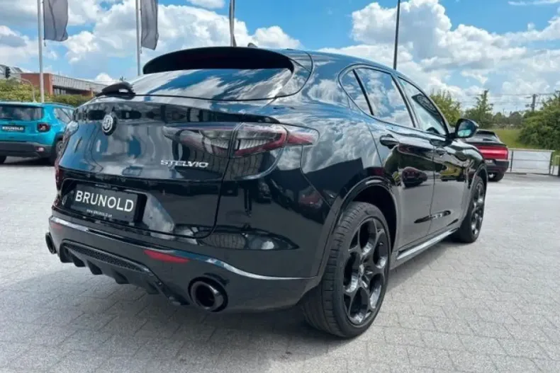 Alfa Romeo Stelvio din 2023 cu 20.600 km - oferta ALF141059 - foto 3