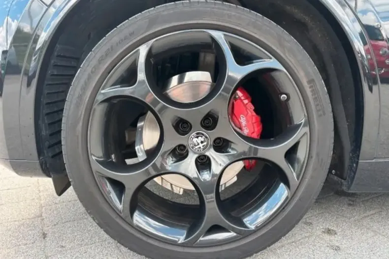 Alfa Romeo Stelvio din 2023 cu 20.600 km - oferta ALF141059 - foto 9