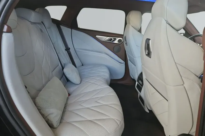 BMW XM din 2024 cu 28.990 km - oferta BMW141064 - foto 4