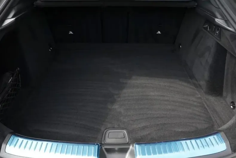 Mercedes-Benz GLE 400 din 2023 cu 15.900 km - oferta MER141076 - foto 2