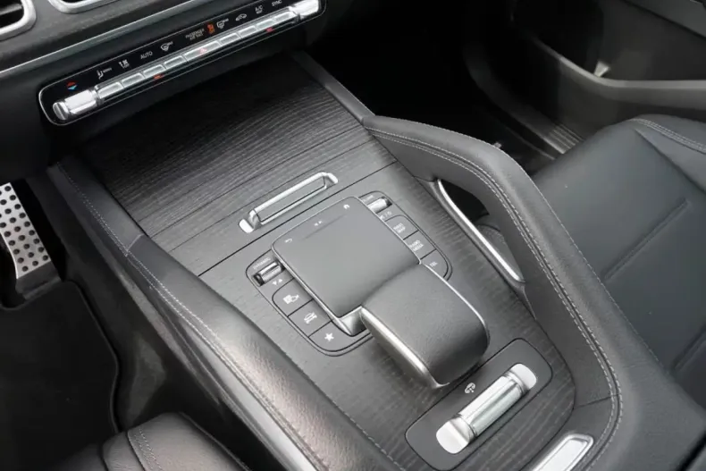 Mercedes-Benz GLE 400 din 2023 cu 15.900 km - oferta MER141076 - foto 9