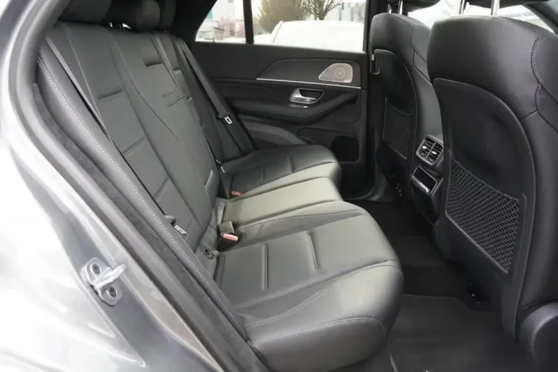 Mercedes-Benz GLE 400 din 2023 cu 15.900 km - oferta MER141076 - foto 13