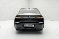 BMW 740 din 2025 cu 6.000 km - oferta BMW141081 - foto 4