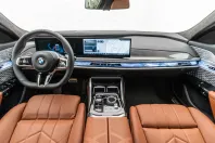 BMW 740 din 2025 cu 6.000 km - oferta BMW141081 - foto 11