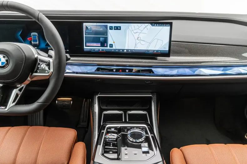 BMW 740 din 2025 cu 6.000 km - oferta BMW141081 - foto 15