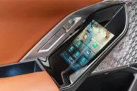 BMW 740 din 2025 cu 6.000 km - oferta BMW141081 - foto 18