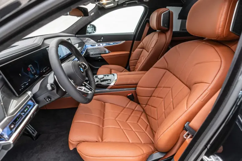 BMW 740 din 2025 cu 6.000 km - oferta BMW141081 - foto 23