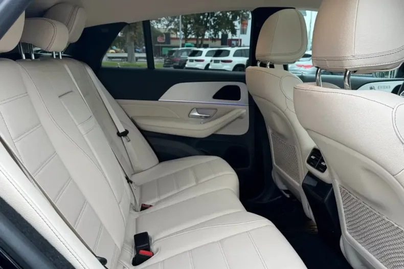 Mercedes-Benz GLE 400 din 2022 cu 76.744 km - oferta MER141086 - foto 10