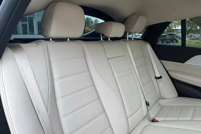 Mercedes-Benz GLE 400 din 2022 cu 76.744 km - oferta MER141086 - foto 14