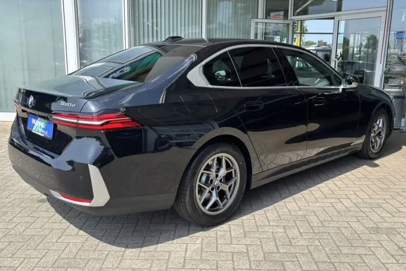 BMW 520 din 2024 cu 6.000 km - oferta BMW141104 - foto 6