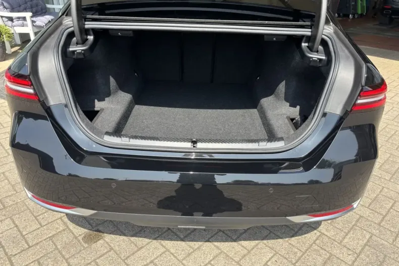 BMW 520 din 2024 cu 6.000 km - oferta BMW141104 - foto 7