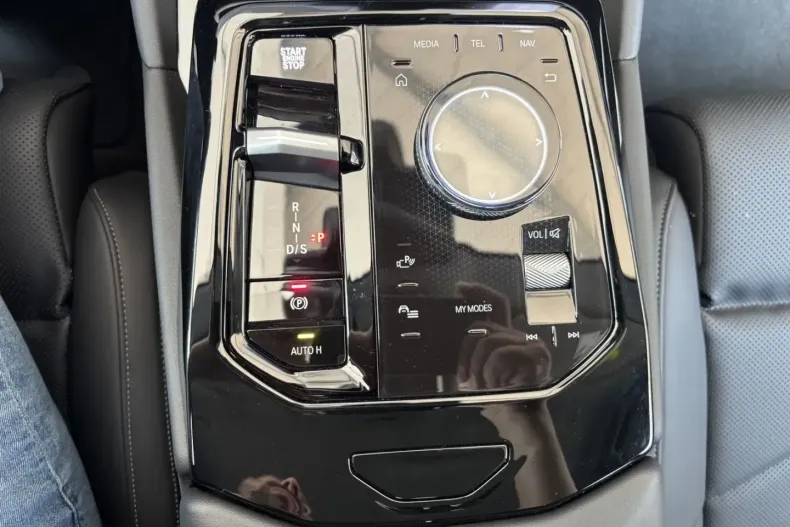 BMW 520 din 2024 cu 6.000 km - oferta BMW141104 - foto 19