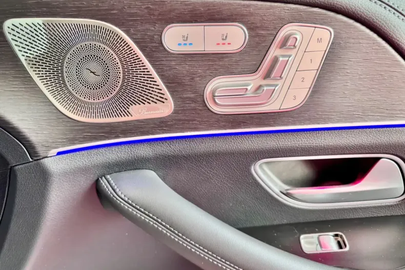 Mercedes-Benz GLE 400 din 2021 cu 64.301 km - oferta MER141123 - foto 8