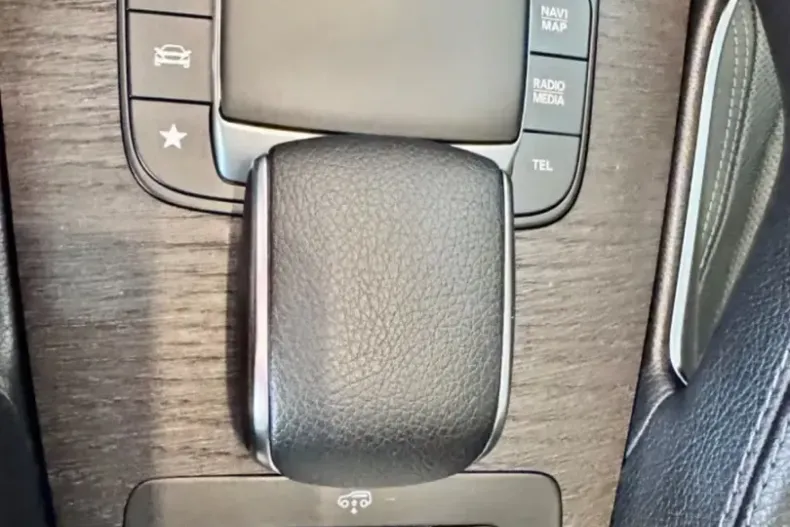 Mercedes-Benz GLE 400 din 2021 cu 64.301 km - oferta MER141123 - foto 12