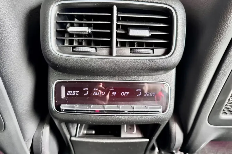 Mercedes-Benz GLE 400 din 2021 cu 64.301 km - oferta MER141123 - foto 13