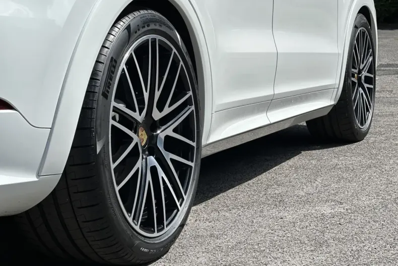 Porsche Cayenne din 2024 cu 15.900 km - oferta POR141133 - foto 24