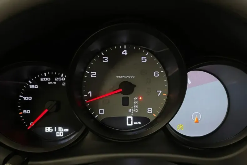 Porsche Macan din 2021 cu 86.116 km - oferta POR141141 - foto 30