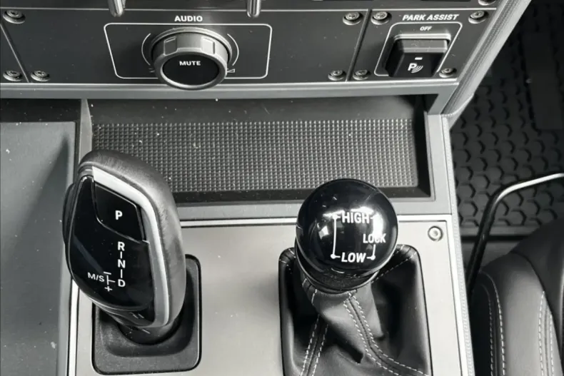 INEOS Grenadier din 2025 cu 10.500 km - oferta INE141144 - foto 15