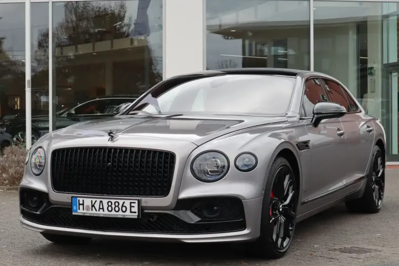 Bentley Flying Spur din 2023 cu 4.900 km - oferta BEN141151 - foto 1