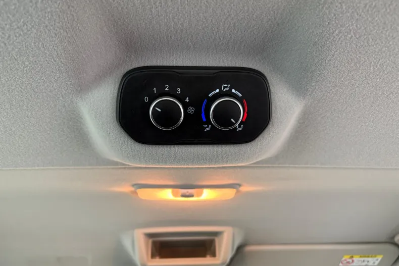 Ford Transit Custom din 2020 cu 99.800 km - oferta FOR141289 - foto 12