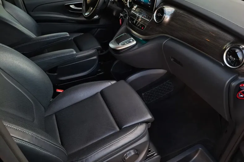 Mercedes-Benz V din 2023 cu 55.394 km - oferta MER141299 - foto 11