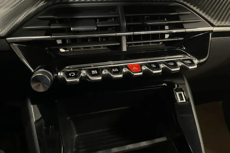 Peugeot 2008 din 2020 cu 105.023 km - oferta PEU141305 - foto 19