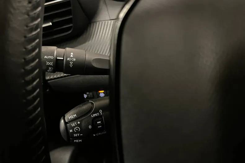 Peugeot 2008 din 2020 cu 105.023 km - oferta PEU141305 - foto 20