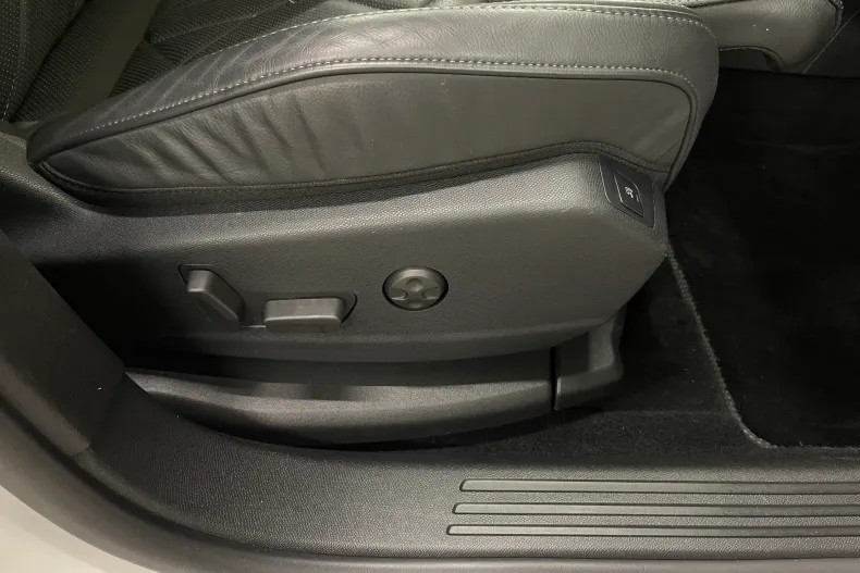 DS Automobiles DS 7 Crossback din 2020 cu 41.877 km - oferta DSA141306 - foto 31