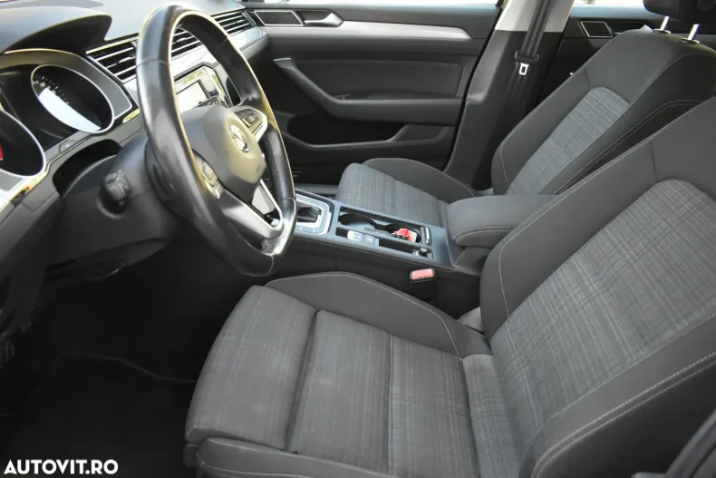 Volkswagen Passat din 2021 cu 156.260 km - oferta VOL141314 - foto 9