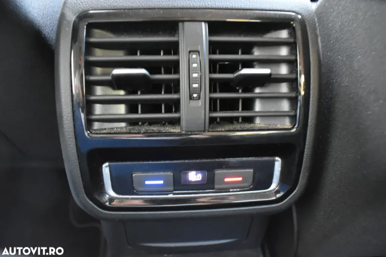Volkswagen Passat din 2021 cu 156.260 km - oferta VOL141314 - foto 15
