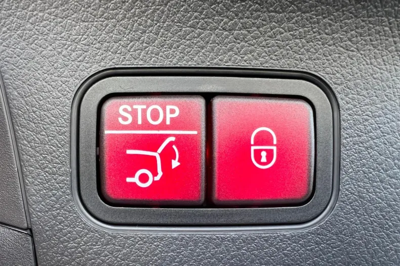 Mercedes-Benz GLA din 2025 cu 10 km - oferta MER141318 - foto 5