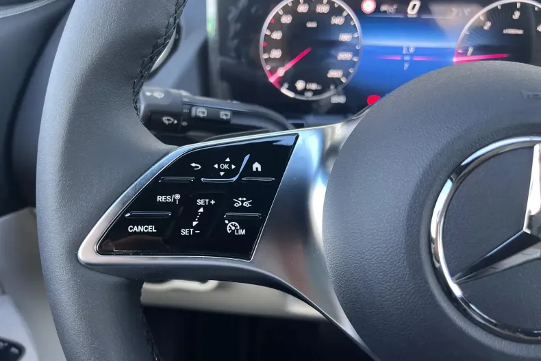 Mercedes-Benz GLA din 2025 cu 10 km - oferta MER141318 - foto 9