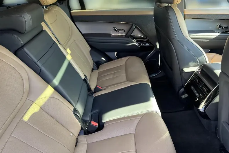 Land Rover Range Rover Sport din 2024 cu 32.436 km - oferta LAN141320 - foto 12