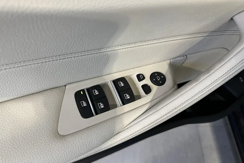 BMW Seria 5 din 2021 cu 36.150 km - oferta BMW141374 - foto 14