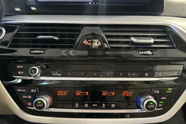 BMW Seria 5 din 2021 cu 36.150 km - oferta BMW141374 - foto 18