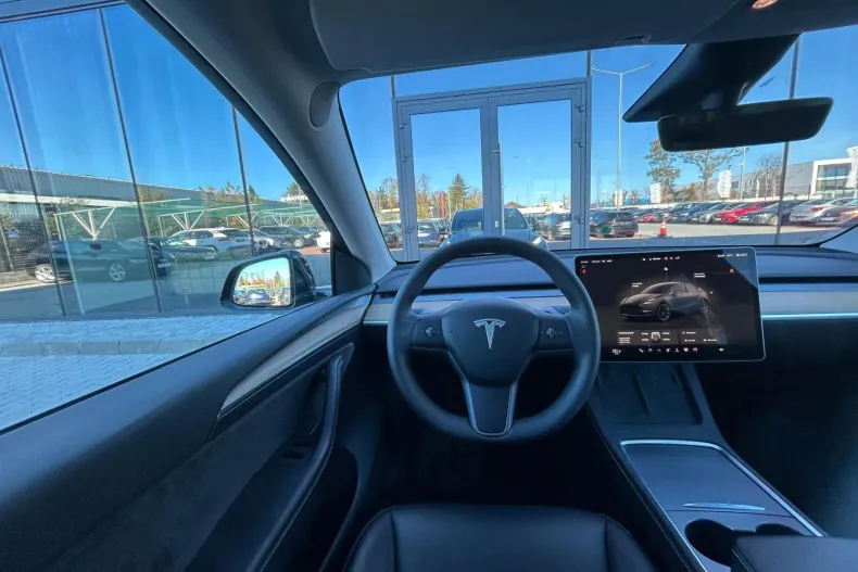 Tesla Model Y din 2022 cu 56.164 km - oferta TES141380 - foto 11