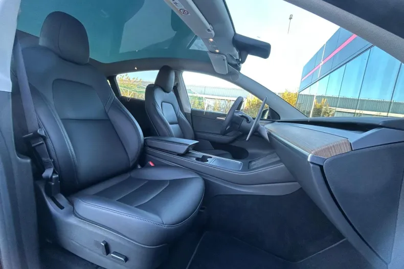 Tesla Model Y din 2022 cu 56.164 km - oferta TES141380 - foto 14