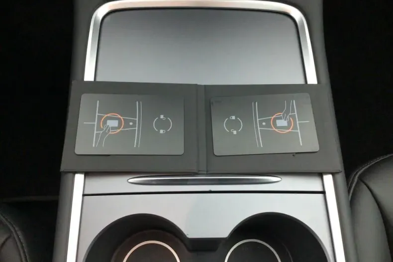 Tesla Model Y din 2022 cu 56.164 km - oferta TES141380 - foto 31