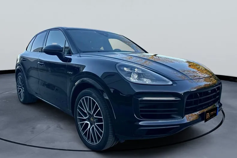 Porsche Cayenne din 2020 cu 140.500 km - oferta POR141382 - foto 1