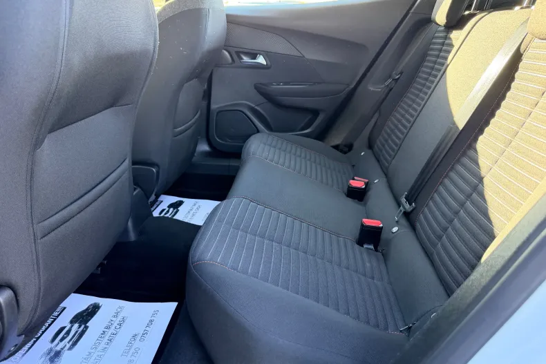 Peugeot 2008 din 2021 cu 89.500 km - oferta PEU141389 - foto 13