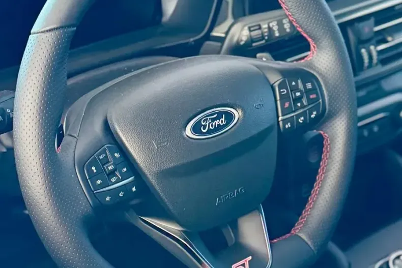 Ford Focus din 2025 cu 1 km - oferta FOR141409 - foto 10