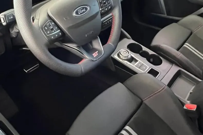 Ford Focus din 2025 cu 1 km - oferta FOR141409 - foto 17