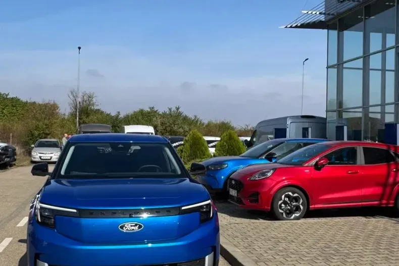 Ford Explorer din 2025 cu 1 km - oferta FOR141410 - foto 4