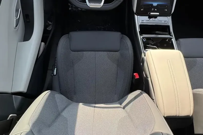 Ford Explorer din 2025 cu 1 km - oferta FOR141410 - foto 8