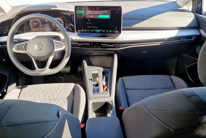 Volkswagen Golf din 2025 cu 5.000 km - oferta VOL141440 - foto 12