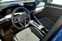 Volkswagen Golf din 2025 cu 5.000 km - oferta VOL141440 - foto 16