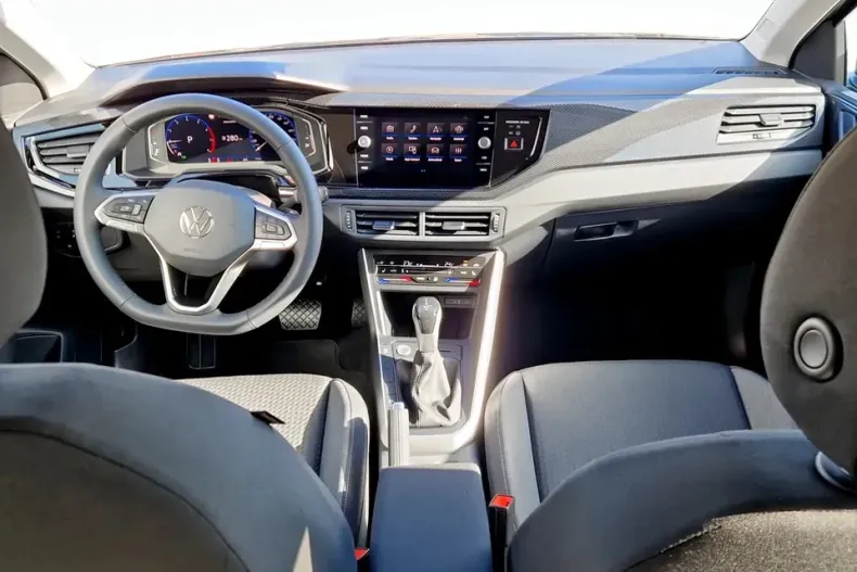 Volkswagen Taigo din 2025 cu 5.000 km - oferta VOL141442 - foto 13